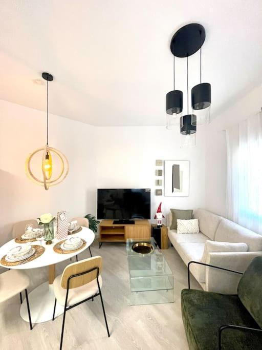 말라가 Historical Centre! Private Terrace & Gym-Near Public Parking 아파트 외부 사진