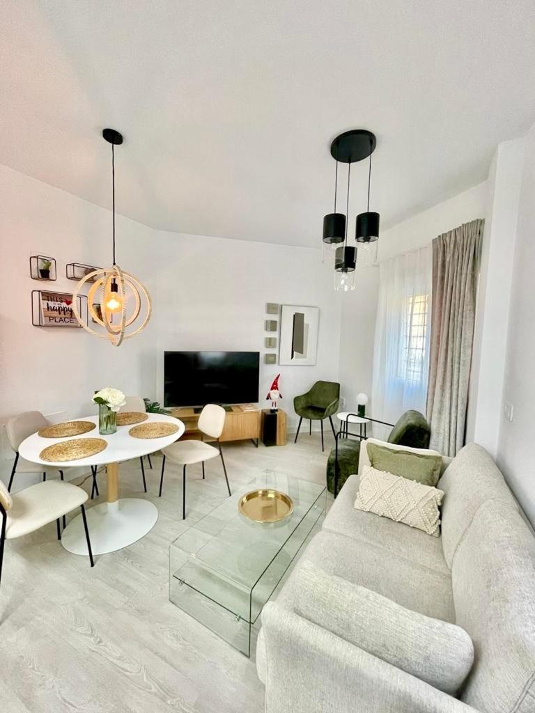 말라가 Historical Centre! Private Terrace & Gym-Near Public Parking 아파트 외부 사진